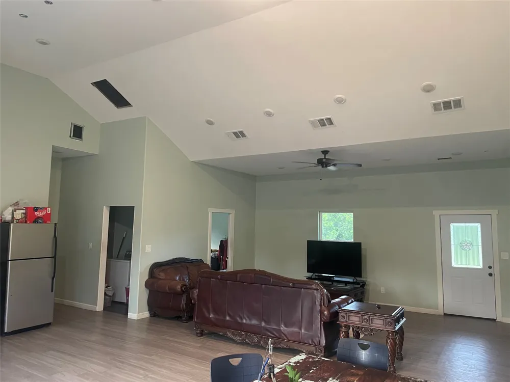 10399 CR 302 Rockdale, TX 76567