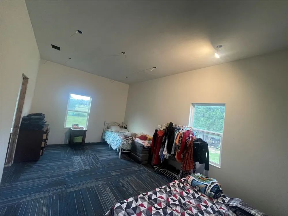 10399 CR 302 Rockdale, TX 76567