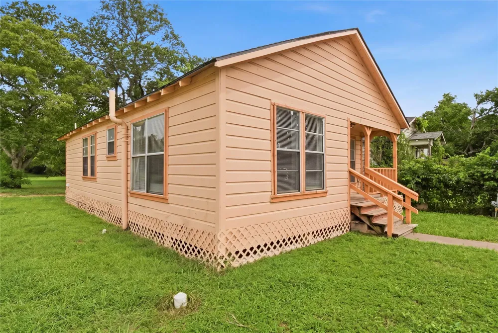 101 Outlar Road Wharton, TX 77488