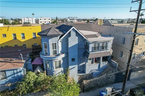 2970 W 11th
