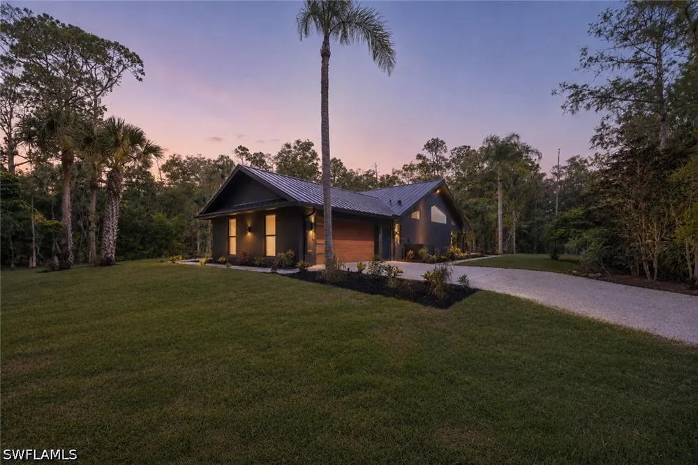 3rd Avenue NW Naples, FL 34119