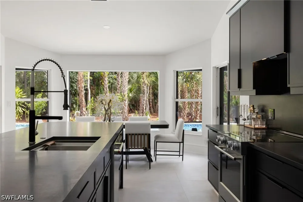3rd Avenue NW Naples, FL 34119