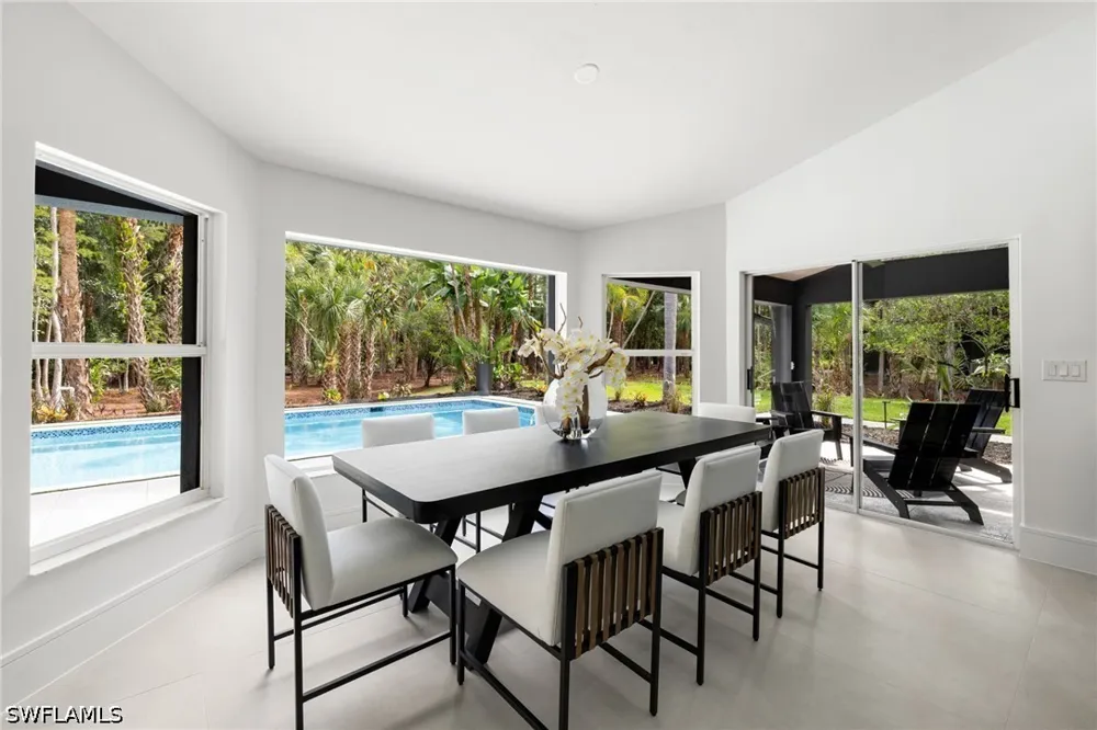 3rd Avenue NW Naples, FL 34119