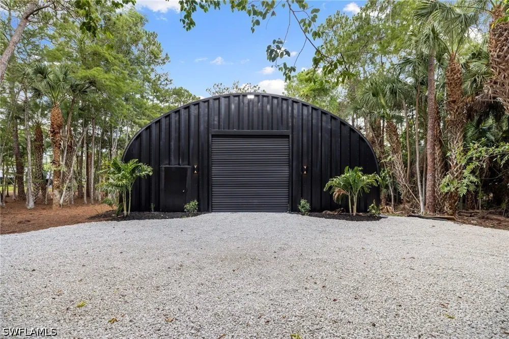 3rd Avenue NW Naples, FL 34119