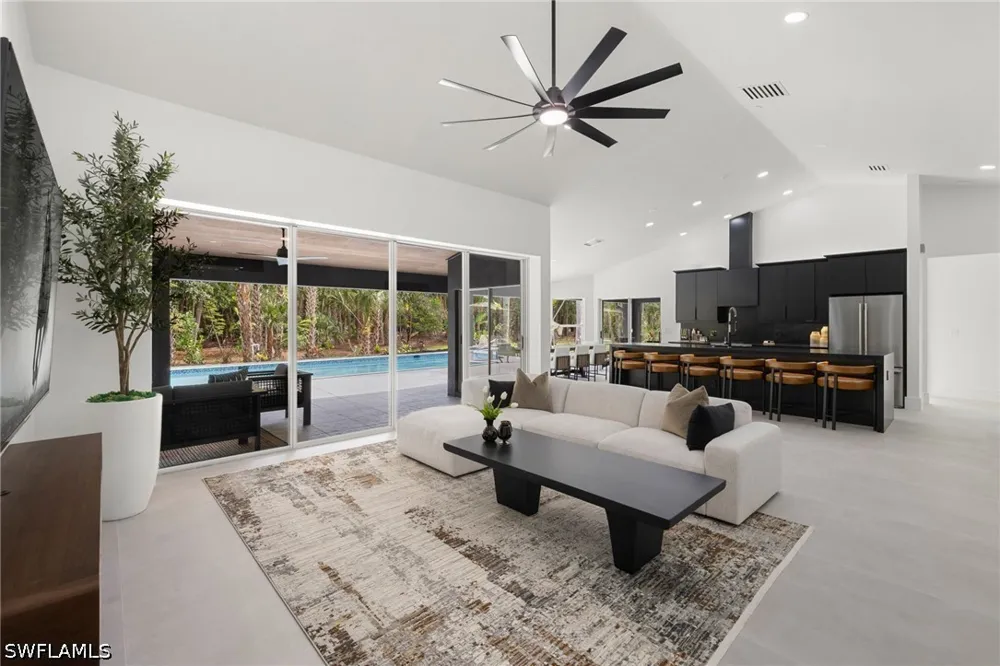 3rd Avenue NW Naples, FL 34119