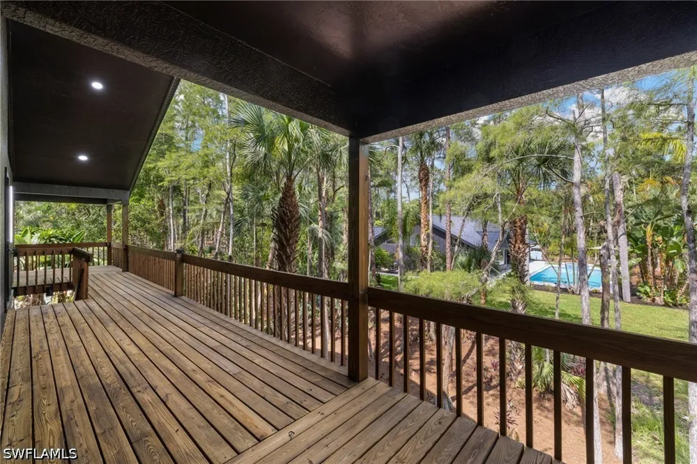 3rd Avenue NW Naples, FL 34119