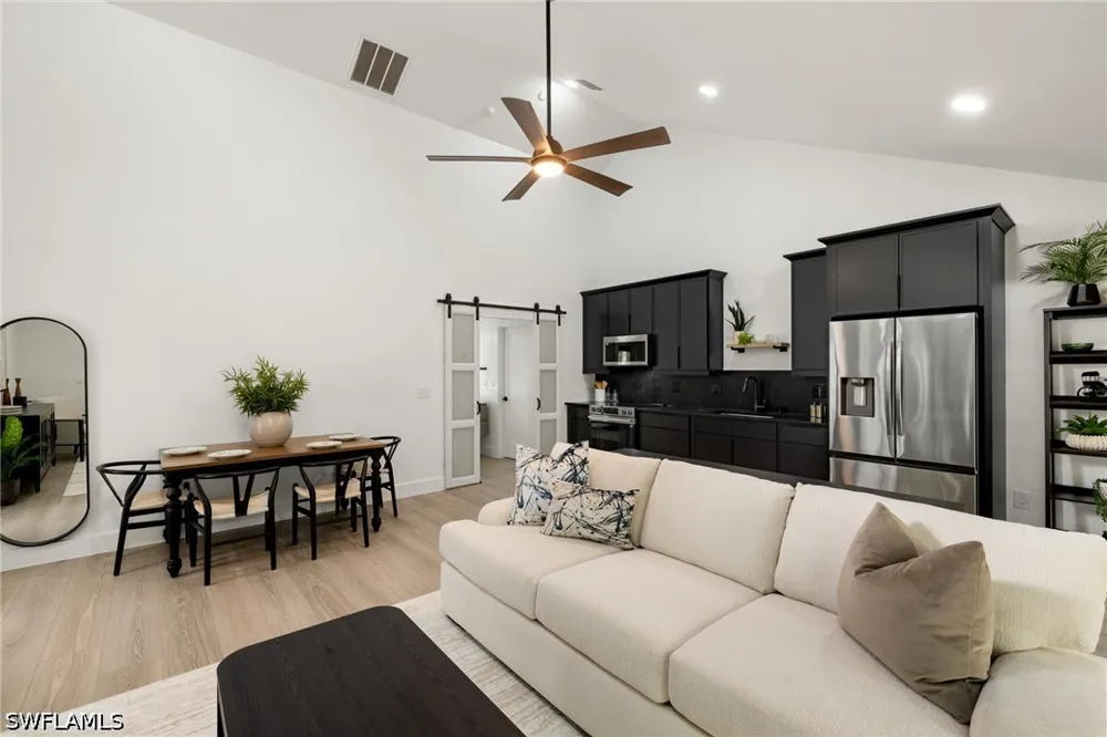 3rd Avenue NW Naples, FL 34119