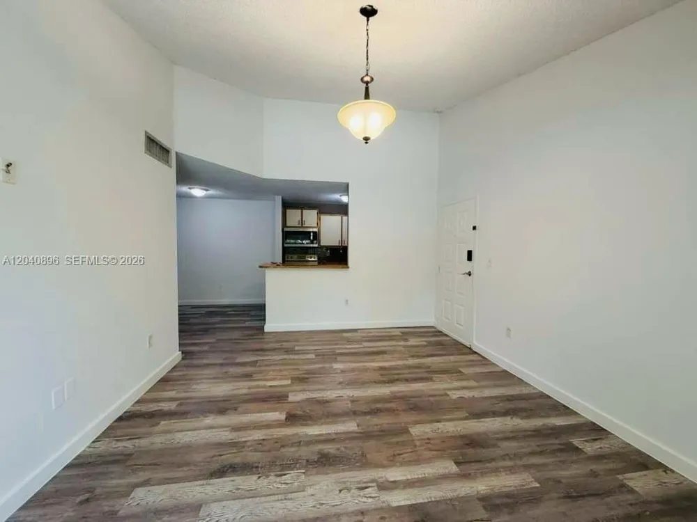 15530 SW 80th St #C-306 Miami, FL 33193