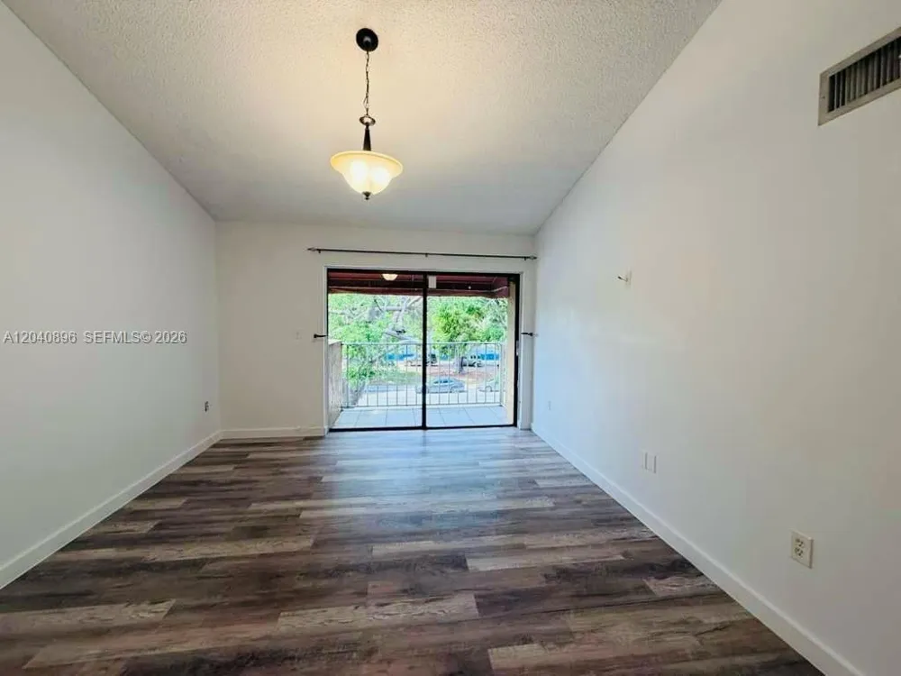 15530 SW 80th St #C-306 Miami, FL 33193