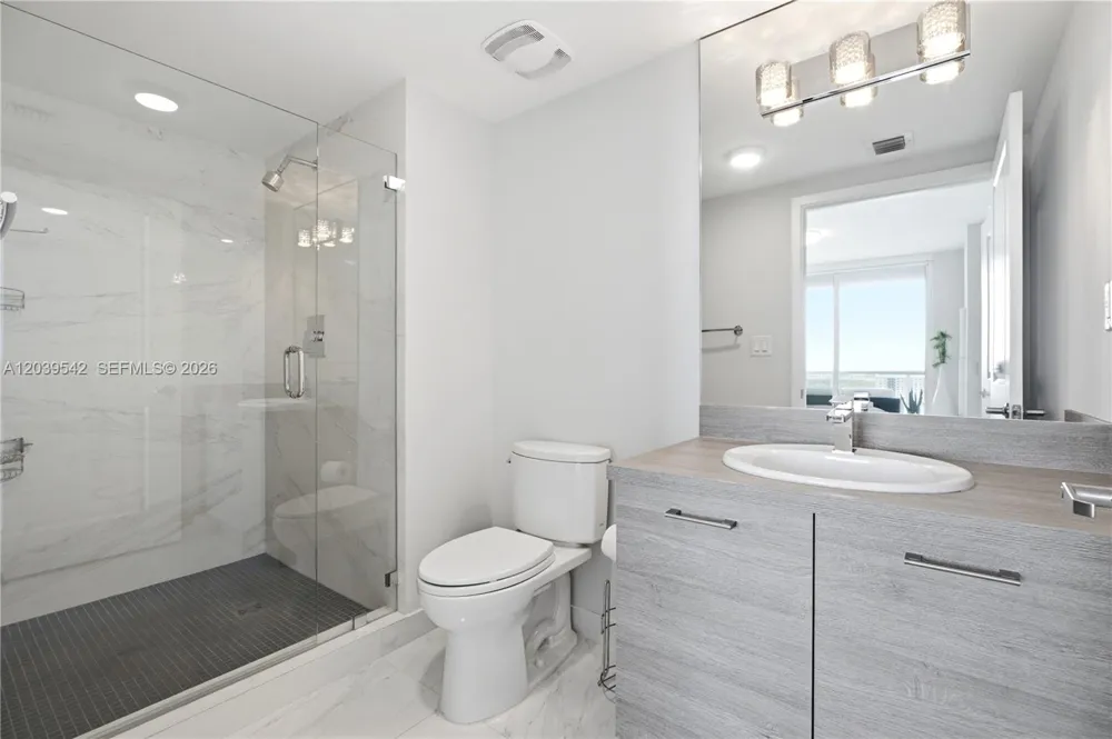 400 Sunny Isles Blvd #1817 Sunny Isles Beach, FL 33160