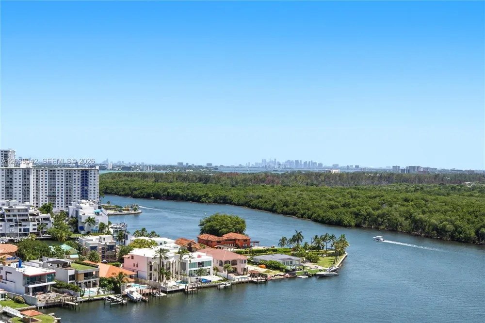 400 Sunny Isles Blvd #1817 Sunny Isles Beach, FL 33160