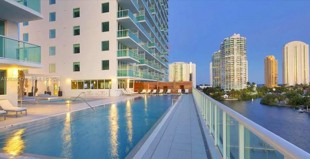 400 Sunny Isles Blvd #1817 Sunny Isles Beach, FL 33160