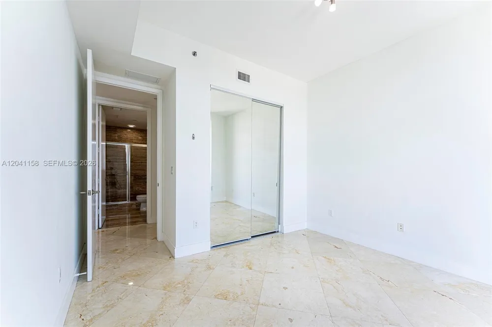 15901 Collins Ave #2805 Sunny Isles Beach, FL 33160