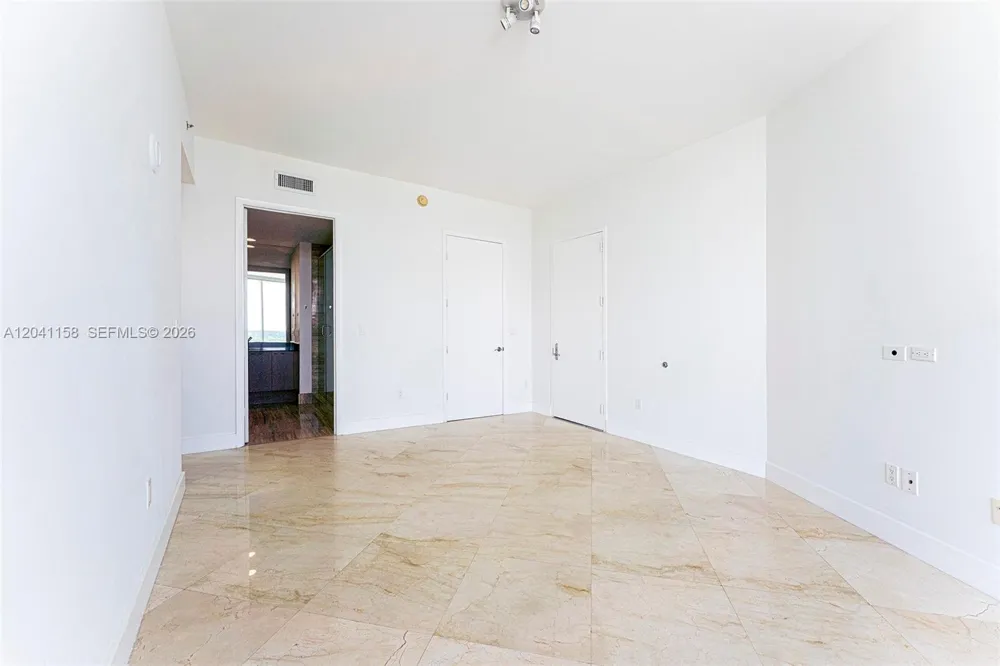 15901 Collins Ave #2805 Sunny Isles Beach, FL 33160