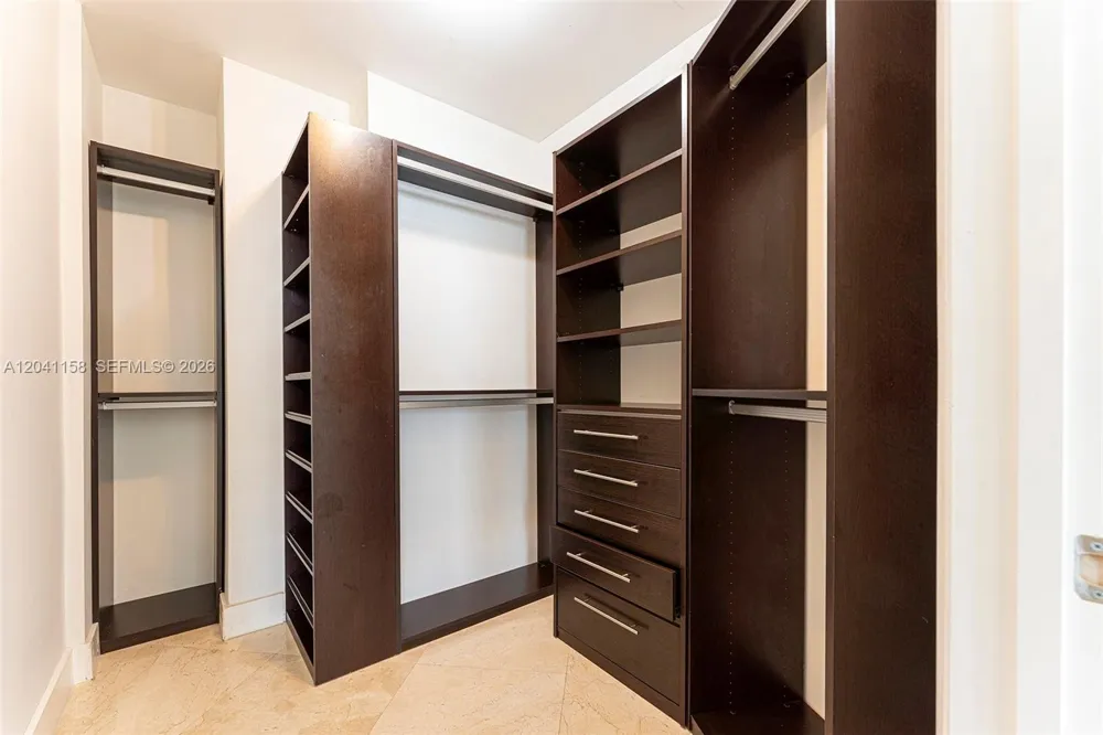 15901 Collins Ave #2805 Sunny Isles Beach, FL 33160