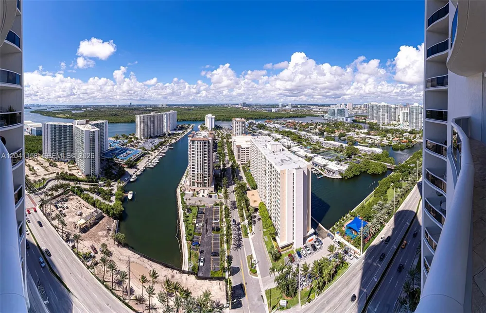 15901 Collins Ave #2805 Sunny Isles Beach, FL 33160