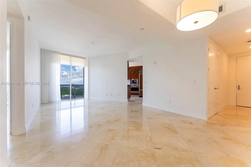 15901 Collins Ave #2805 Sunny Isles Beach, FL 33160