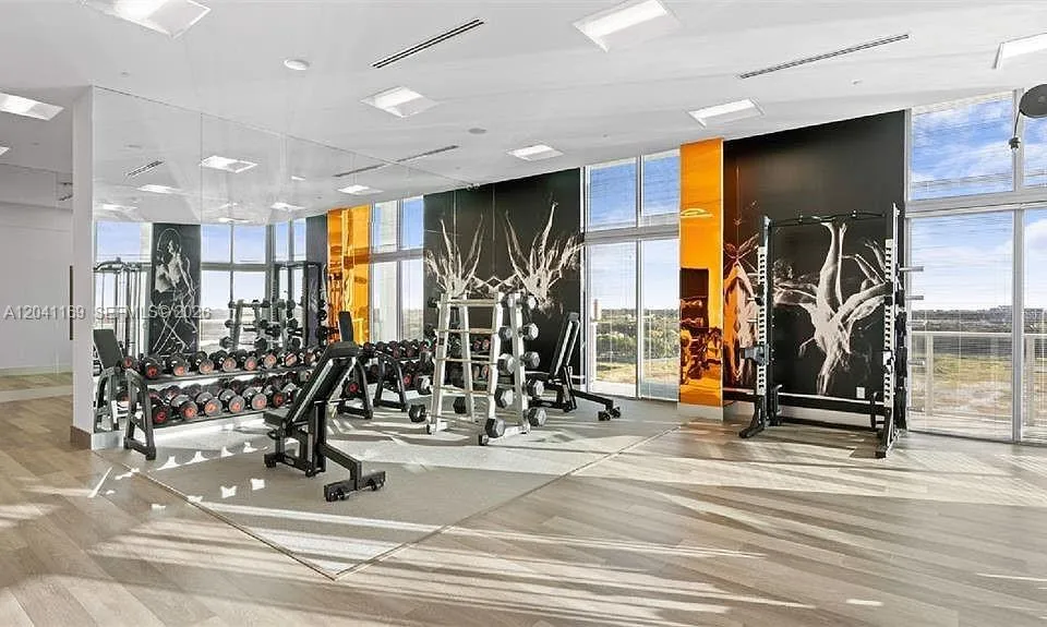 2000 S Metropica Way #907 Sunrise, FL 33323