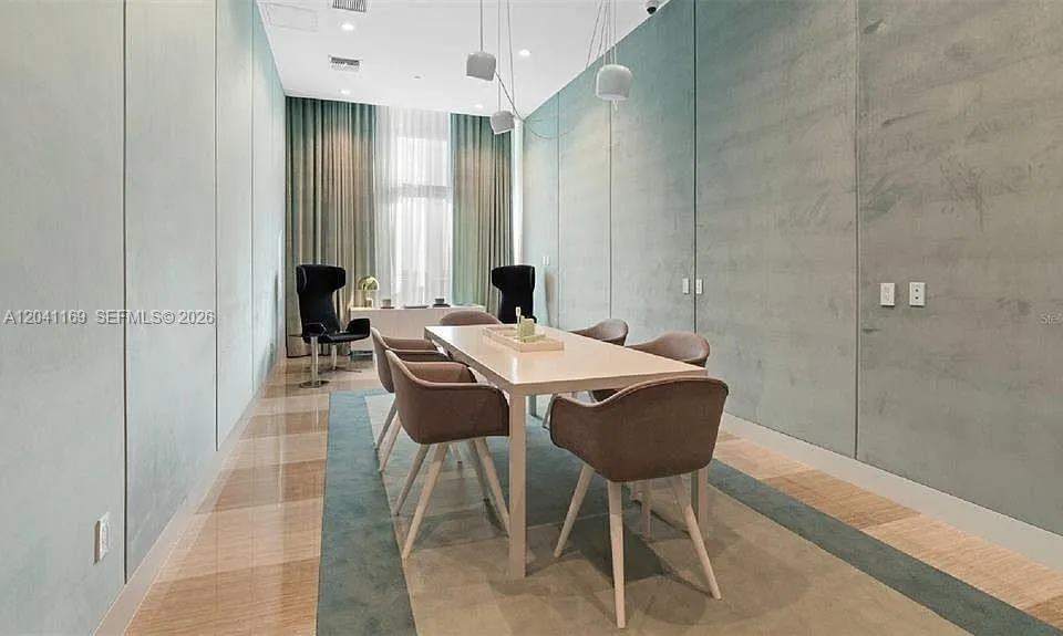 2000 S Metropica Way #907 Sunrise, FL 33323