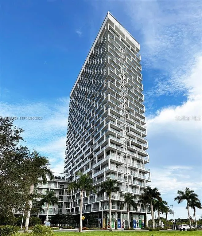 2000 S Metropica Way #907 Sunrise, FL 33323