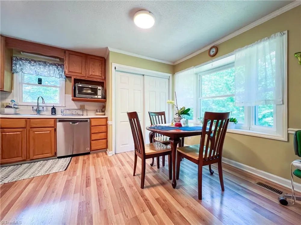 4205 Gardenspring Drive Clemmons, NC 27012