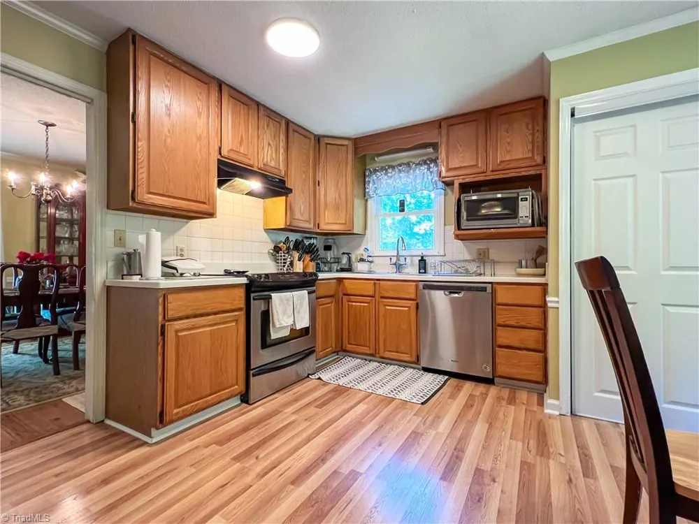 4205 Gardenspring Drive Clemmons, NC 27012