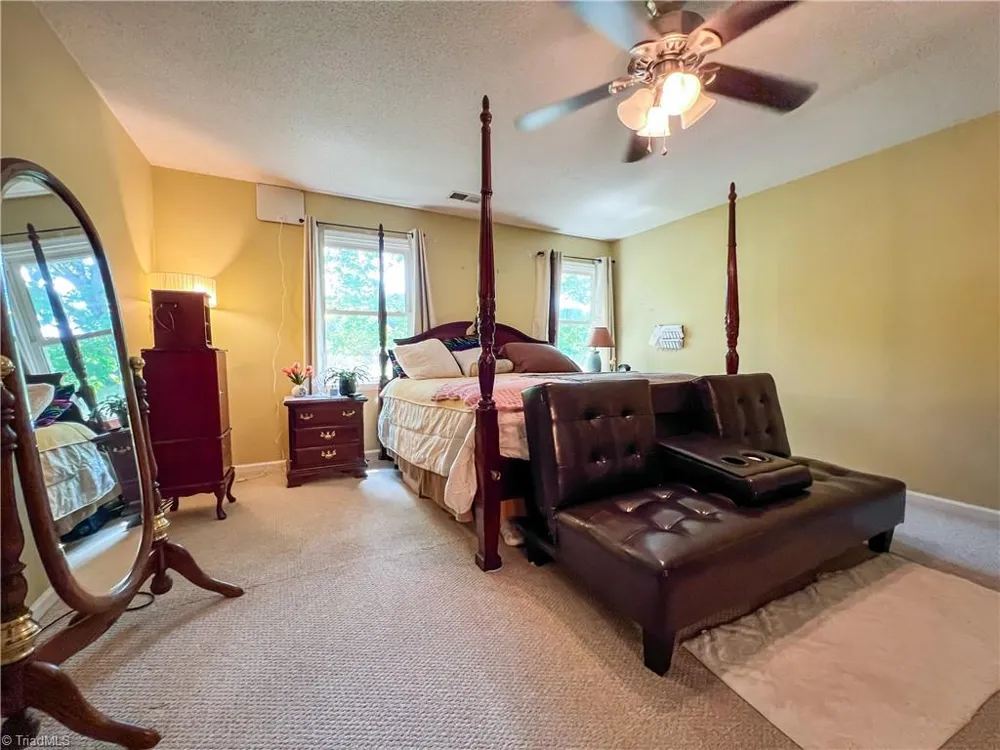 4205 Gardenspring Drive Clemmons, NC 27012