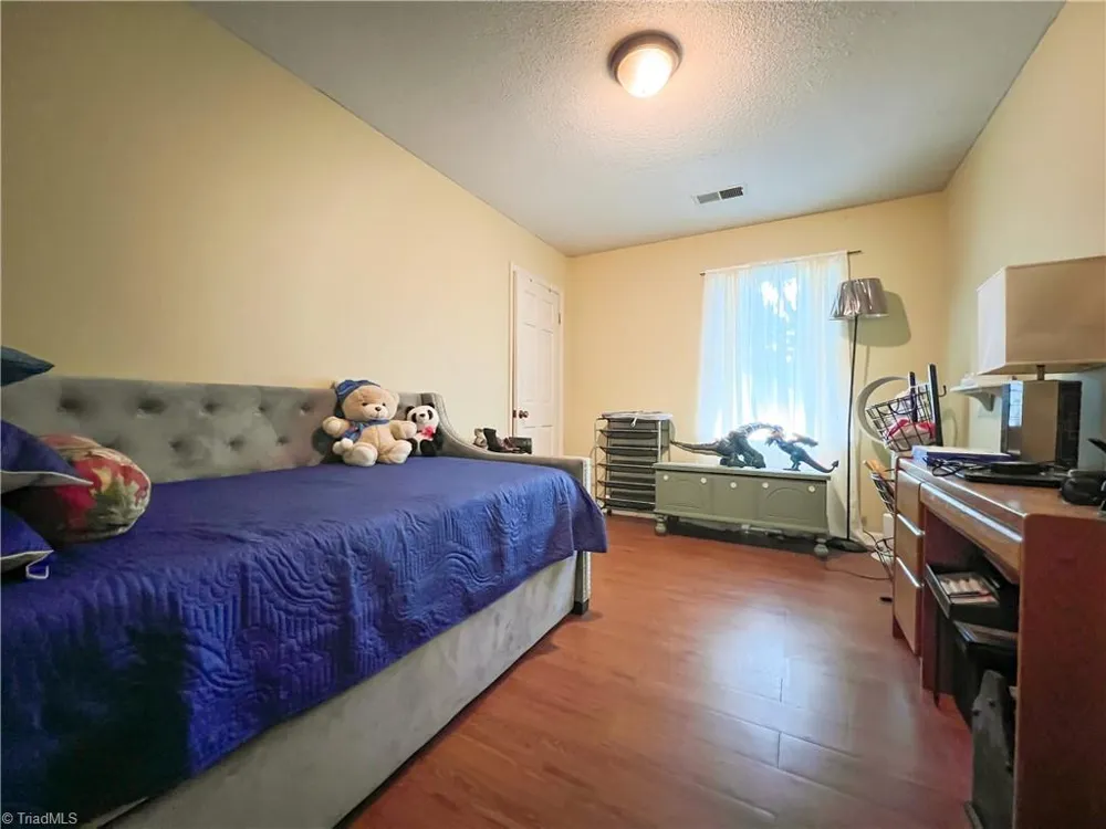 4205 Gardenspring Drive Clemmons, NC 27012