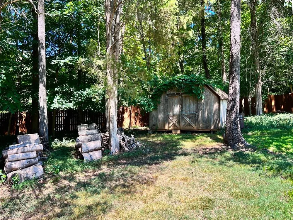4205 Gardenspring Drive Clemmons, NC 27012