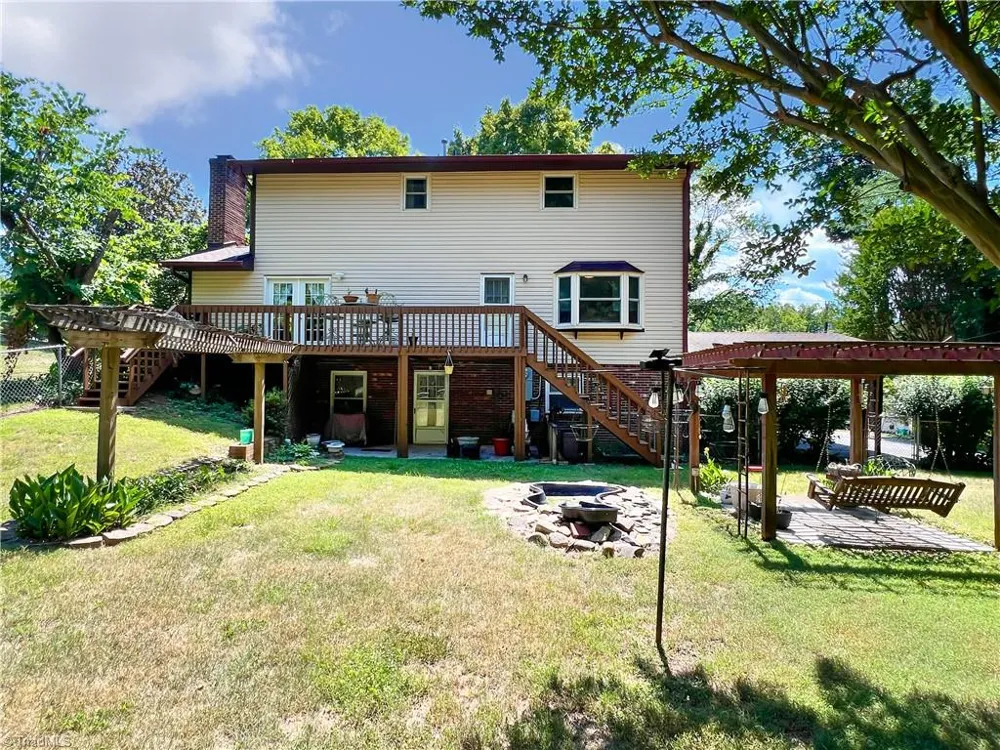 4205 Gardenspring Drive Clemmons, NC 27012