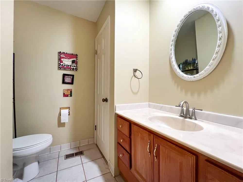 4205 Gardenspring Drive Clemmons, NC 27012