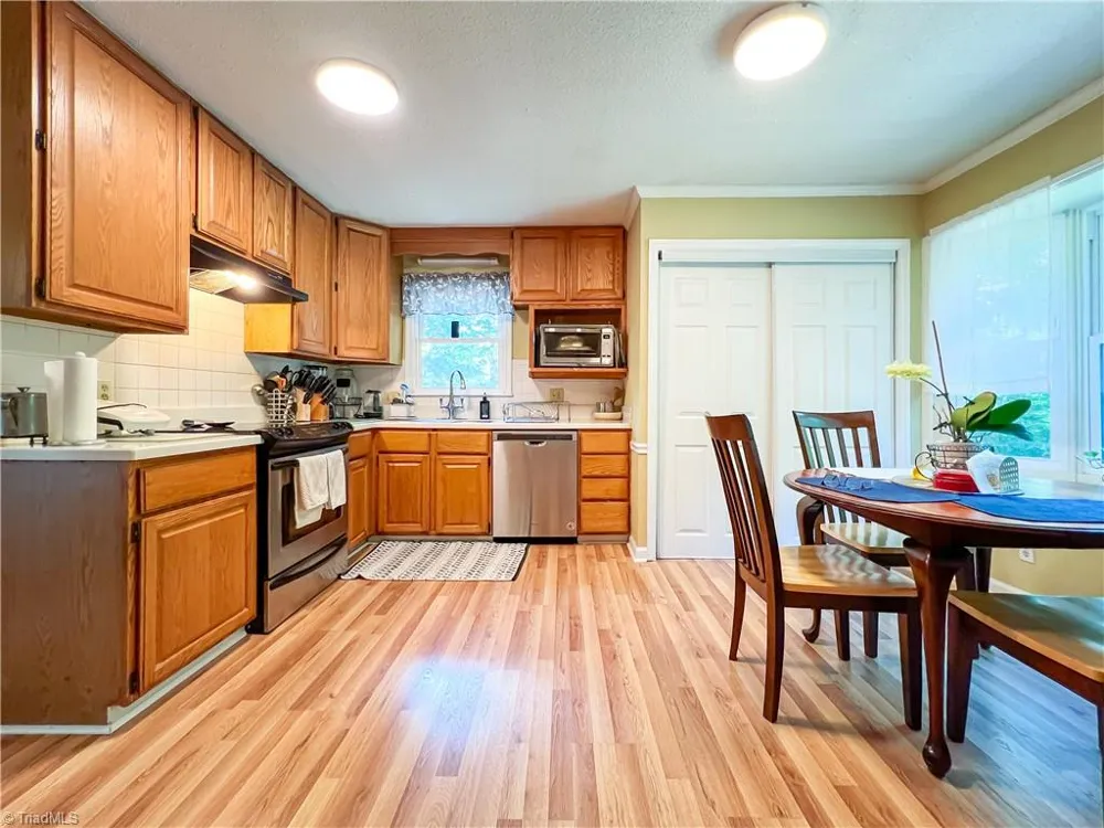 4205 Gardenspring Drive Clemmons, NC 27012