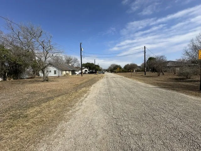 548 Spring River Drive Martindale, TX 78655