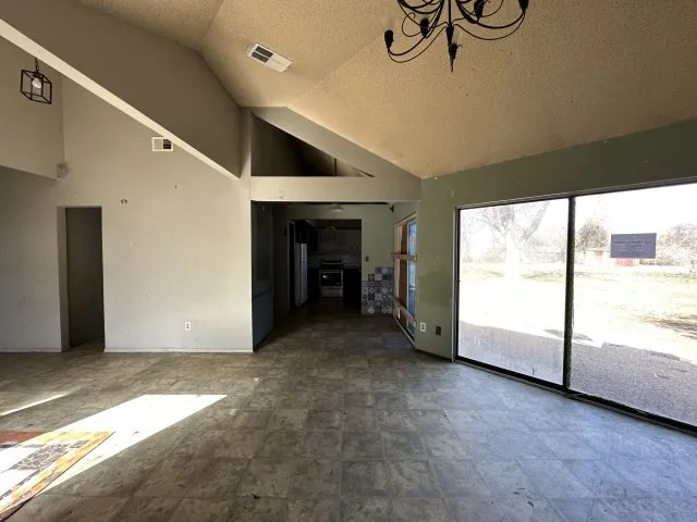 548 Spring River Drive Martindale, TX 78655