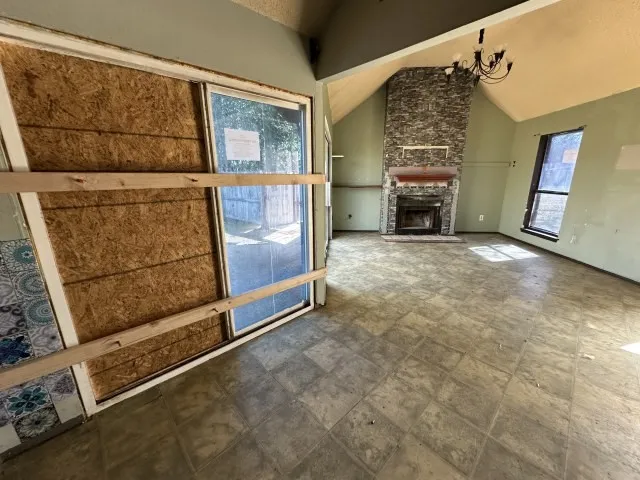 548 Spring River Drive Martindale, TX 78655