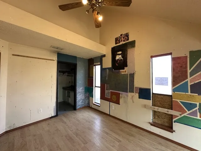 548 Spring River Drive Martindale, TX 78655