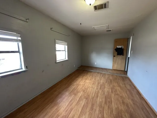 548 Spring River Drive Martindale, TX 78655