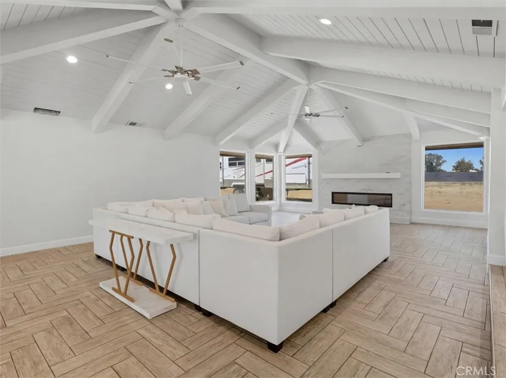 7280 W Menlo Fresno, CA 93723