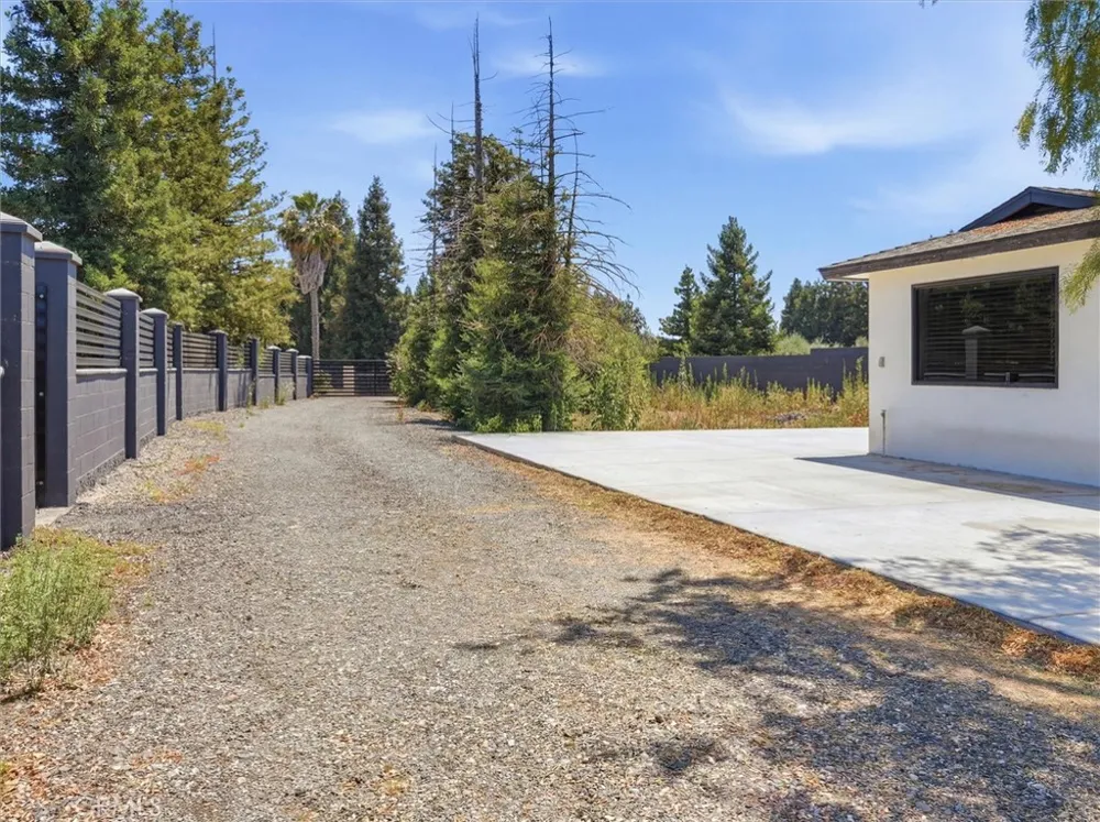 7280 W Menlo Fresno, CA 93723