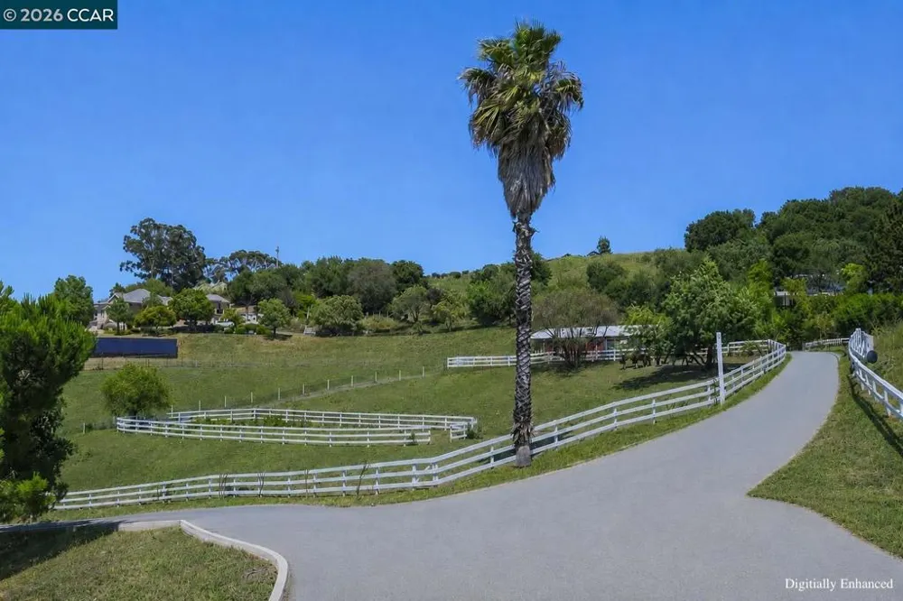 370 Castello Lafayette, CA 94549