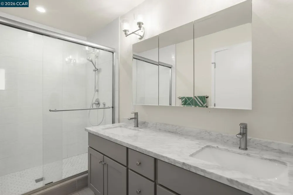 370 Castello Lafayette, CA 94549
