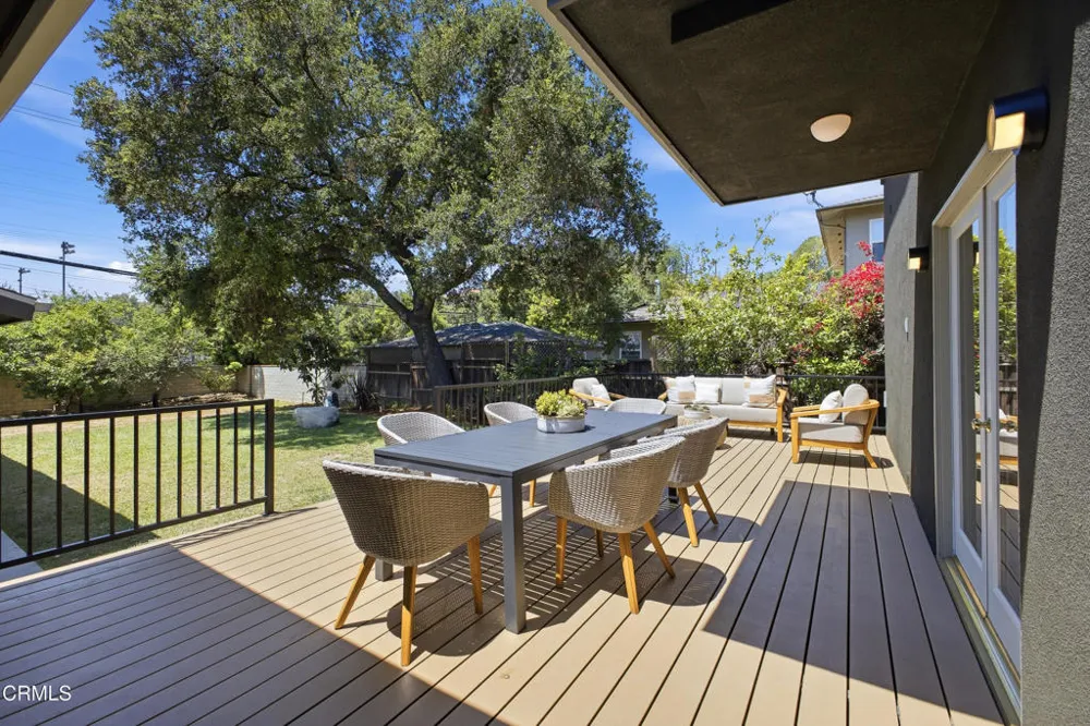168 Lamour Drive La Canada Flintridge, CA 91011