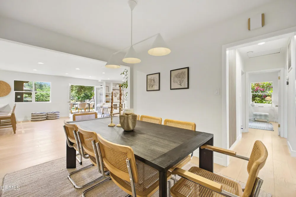 168 Lamour Drive La Canada Flintridge, CA 91011