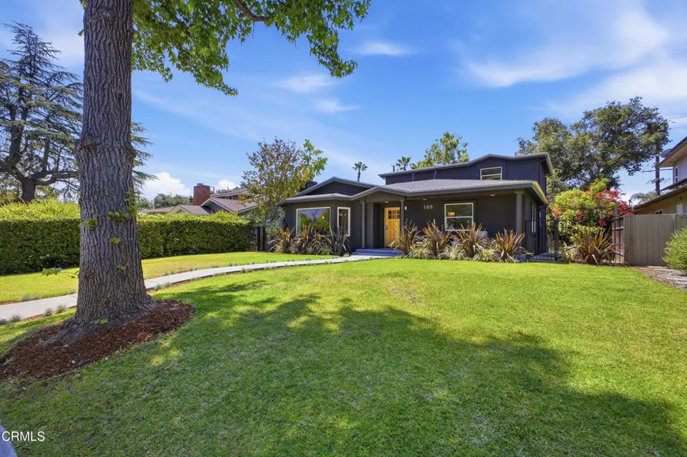 168 Lamour Drive La Canada Flintridge, CA 91011