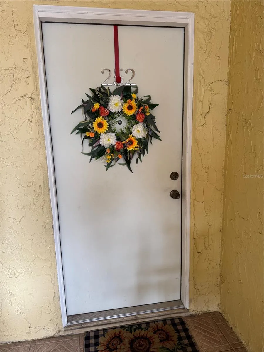 3453 CLARK #252 Sarasota, FL 34231