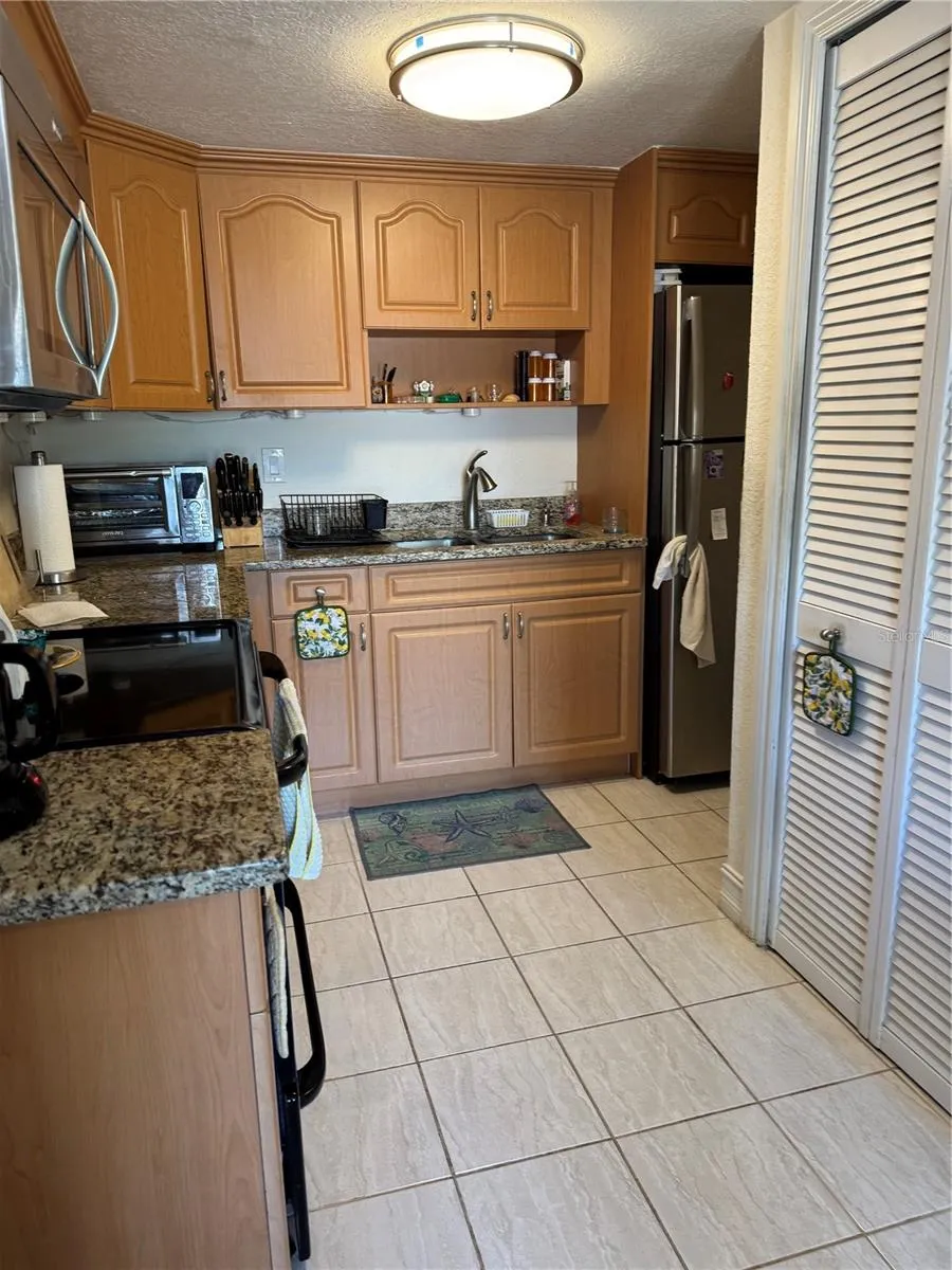 3453 CLARK #252 Sarasota, FL 34231