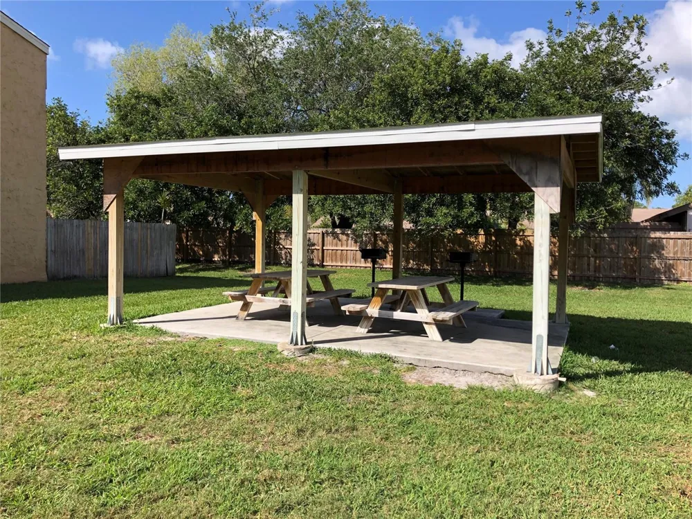 3453 CLARK #252 Sarasota, FL 34231