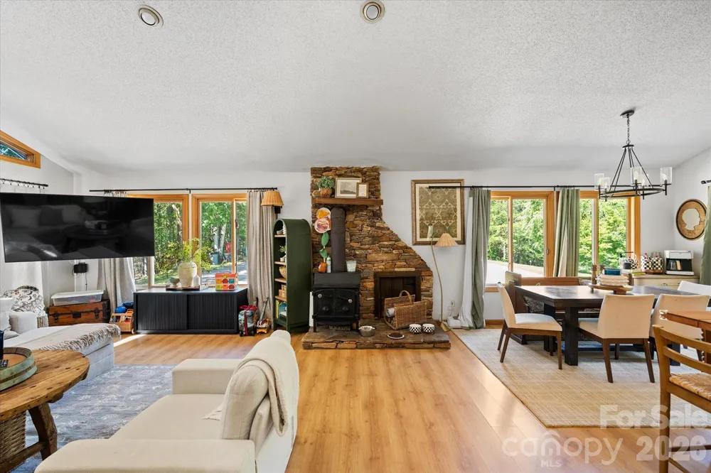 1194 Palmer Road Mill Spring, NC 28756