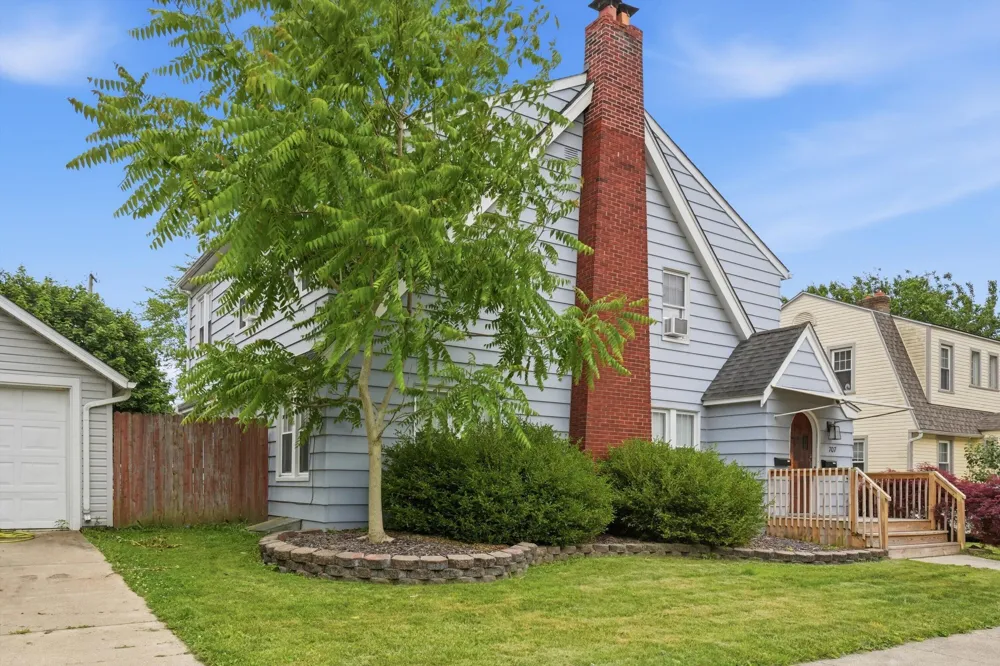707 Harrison Street Monroe, MI 48161