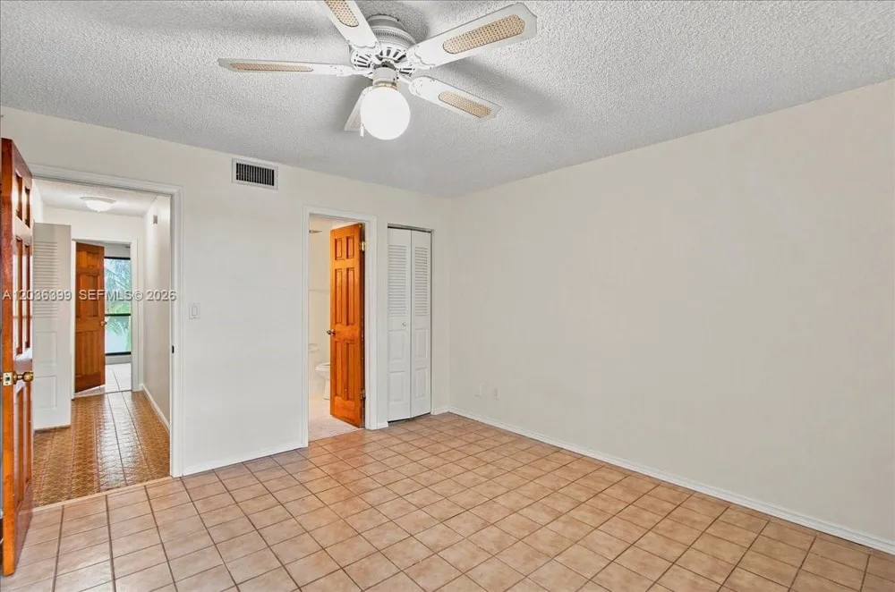 8902 Palm Tree Ln #8902 Pembroke Pines, FL 33024